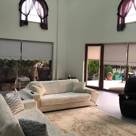 Essiz Deniz Manzarali Villa. فيلة