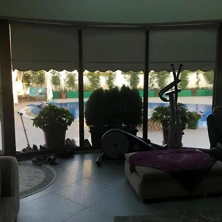 Essiz Deniz Manzarali Villa. فيلة