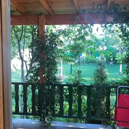 Essiz Deniz Manzarali Villa. فيلة Çınarcık