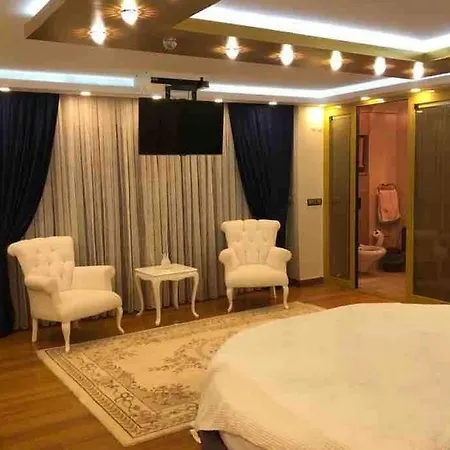 Essiz Deniz Manzarali Villa. فيلة Çınarcık