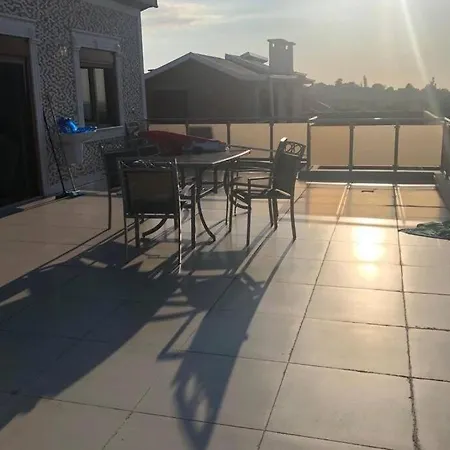 Essiz Deniz Manzarali Villa. فيلة