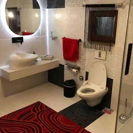 Essiz Deniz Manzarali Villa.